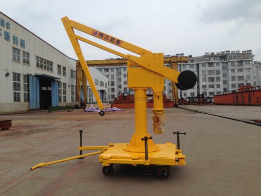 移動(dòng)式平衡吊有什么特點(diǎn)？ 