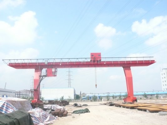 靖起帶您粗略了解單梁門(mén)式起重機(jī)特點(diǎn)