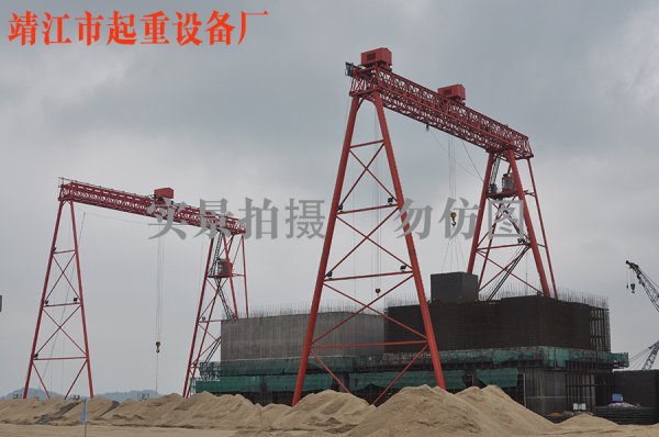 門式起重機(jī)在惡劣天氣條件下如何工作？