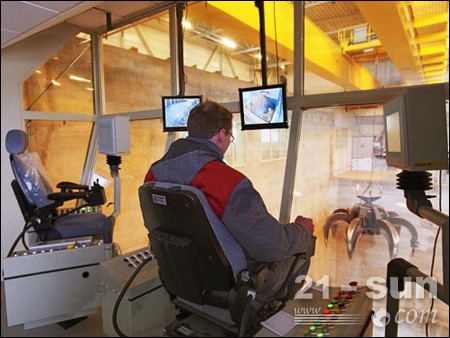 科尼全自動垃圾抓斗起重機進駐北京南宮生活垃圾焚燒項目 科尼全自動垃圾抓斗起重機進駐北京南宮生活垃圾焚燒項目