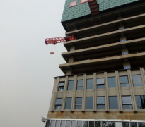 過去與現(xiàn)代的起重機(jī)對人類分別有哪些影響