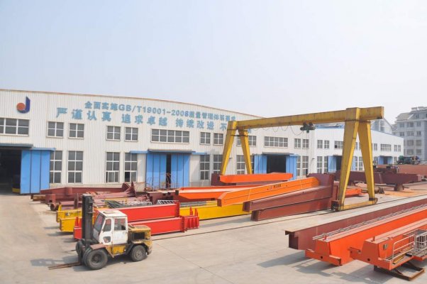 “科技創(chuàng)新，服務(wù)為上”是起重設(shè)備市場的生存法