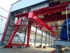 靖江市起重設備廠南通象嶼項目QC型電磁橋式起重機、MG型雙梁門式起重機順利完成安裝