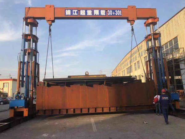 如何快速找到液壓龍門吊生產(chǎn)定制廠家呢？