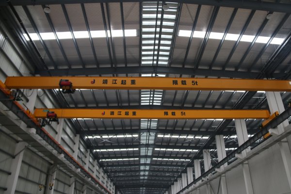 為何行車(chē)生產(chǎn)廠家推薦使用歐式起重機(jī)？