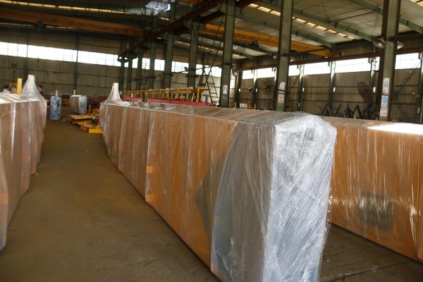 靖起雙梁起重機(jī)廠家-出口產(chǎn)品包裝也很重要！