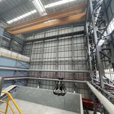 抓斗起重機(jī)生產(chǎn)廠家，找靖江市起重！