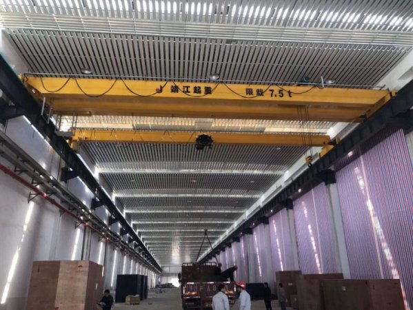 購買龍門吊或者行車時，售后服務(wù)也很重要！