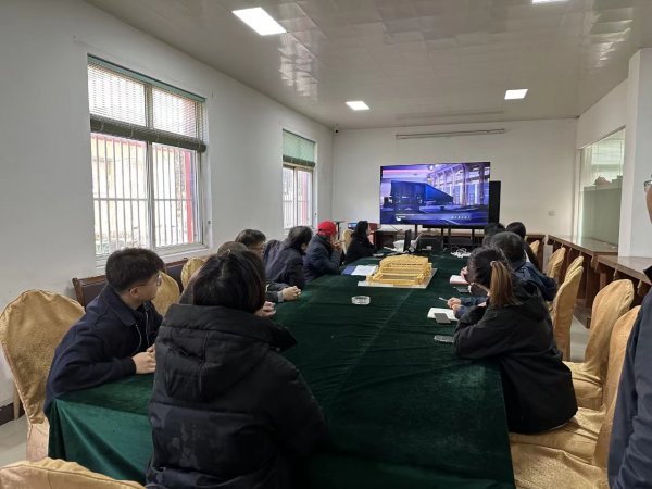 智能起重機生產(chǎn)廠家的安全培訓(xùn)-靖起